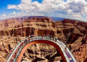 people sighseeing at the grand canyon